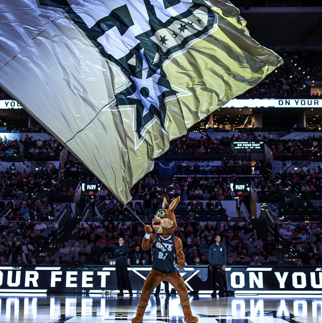 异常激烈 异常激烈