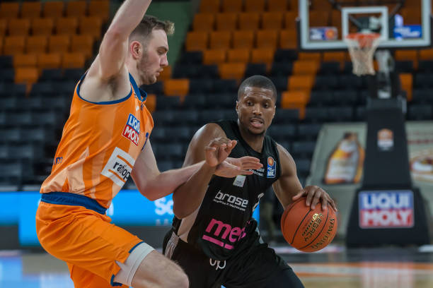 从转会市场 从转会市场