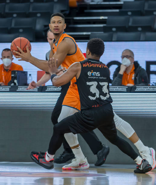 与门将站位 与门将站位